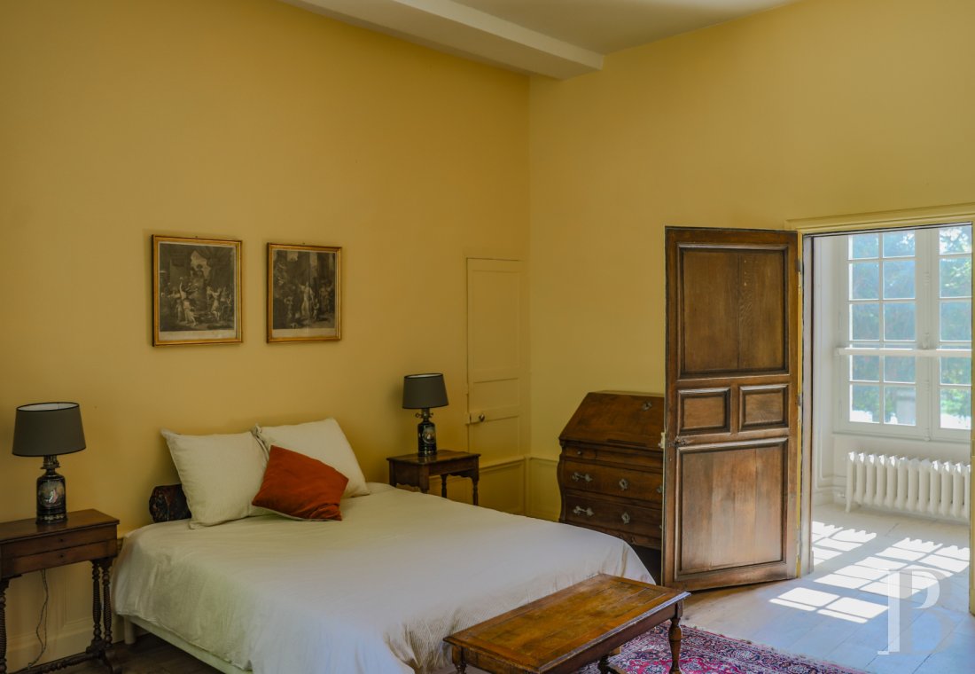 A château and its outbuildings in walled grounds to the north-east of Falaise, in Calvados - photo  n°22